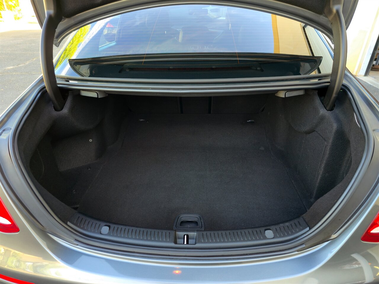2019 Mercedes-Benz E 300   - Photo 35 - Mesa, AZ 85215