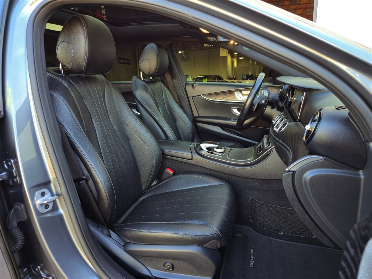 2019 Mercedes-Benz E 300   - Photo 26 - Mesa, AZ 85215
