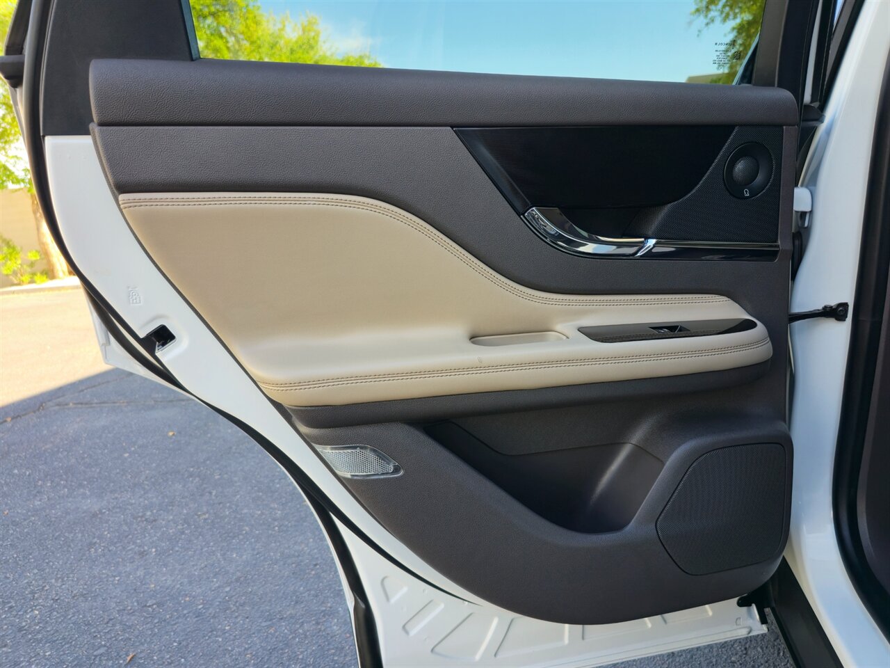 2020 Lincoln Corsair Reserve - Photo 29 - Mesa, AZ 85215