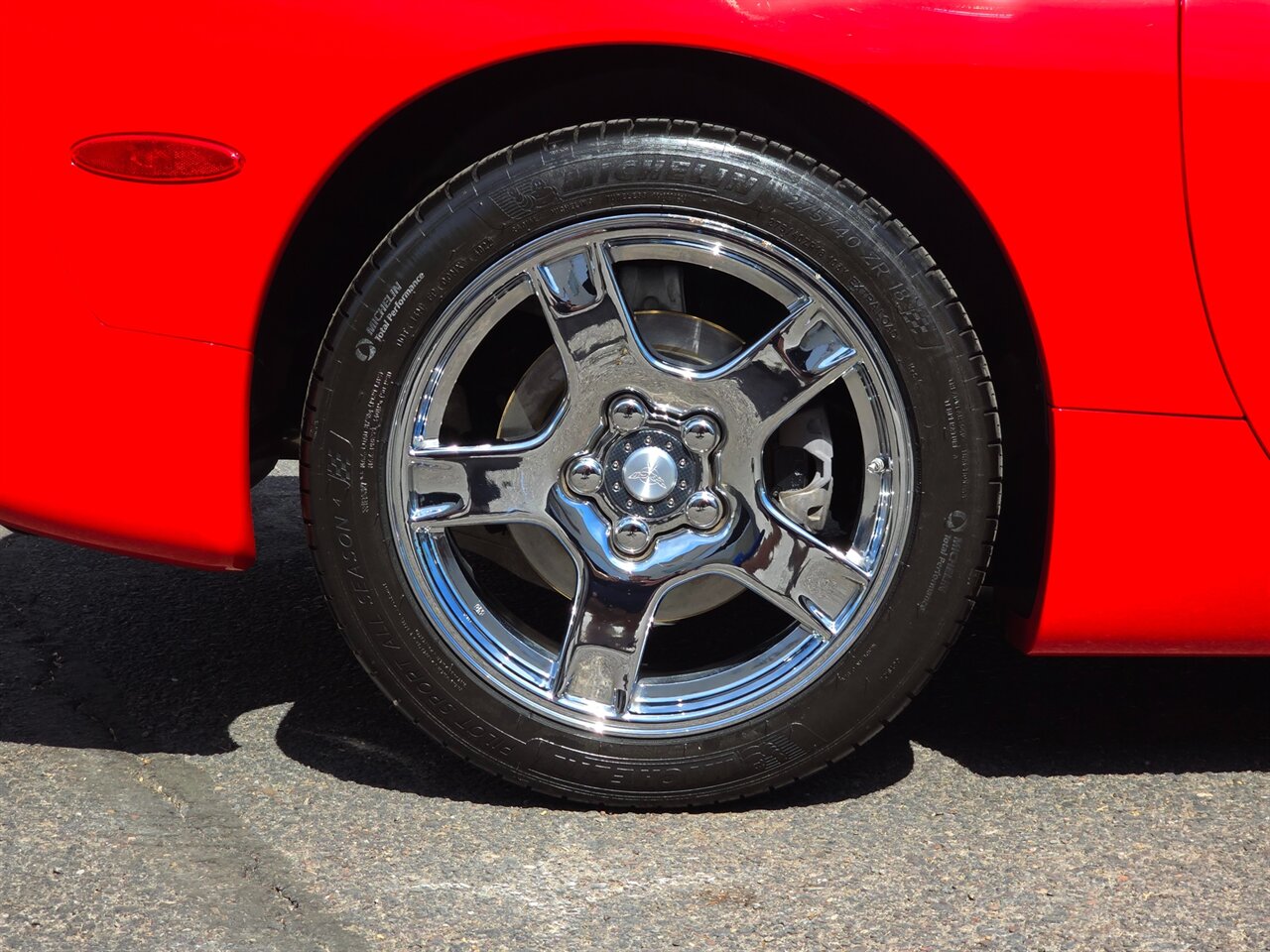 1998 Chevrolet Corvette Coupe photo 29