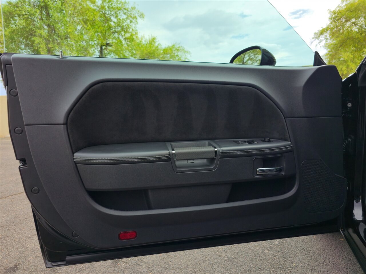2008 Dodge Challenger SRT8 - Photo 12 - Mesa, AZ 85215