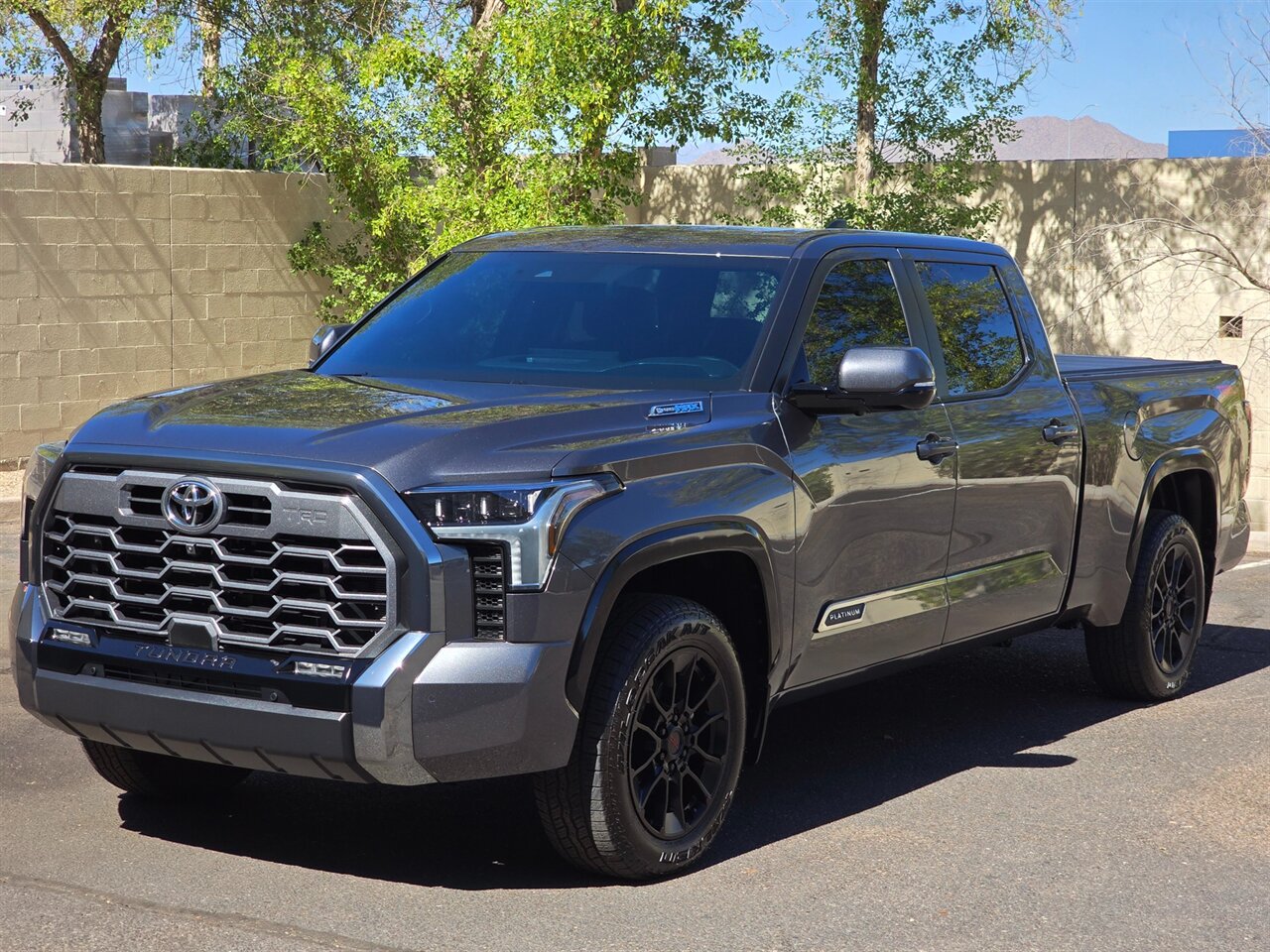 2025 Toyota Tundra Platinum CrewMax 6.5 4WD - Photo 6 - Mesa, AZ 85215