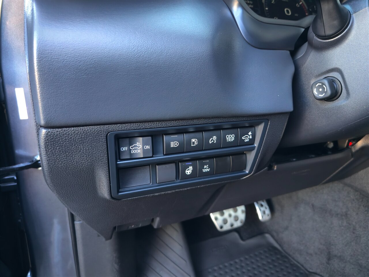 2025 Toyota Tundra Platinum CrewMax 6.5 4WD - Photo 20 - Mesa, AZ 85215