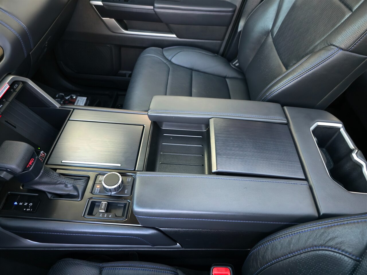 2025 Toyota Tundra Platinum CrewMax 6.5 4WD - Photo 29 - Mesa, AZ 85215