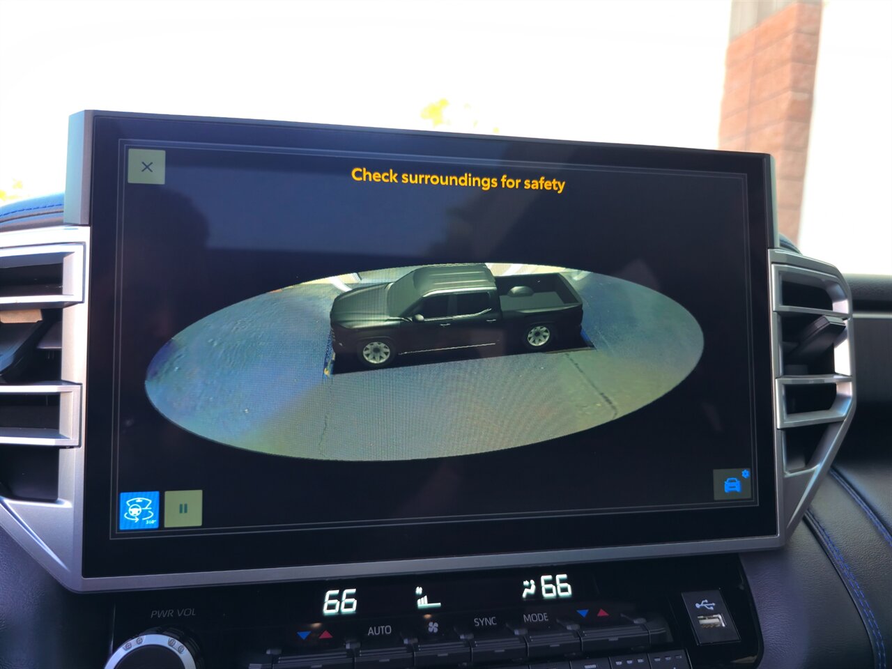 2025 Toyota Tundra Platinum CrewMax 6.5 4WD - Photo 26 - Mesa, AZ 85215