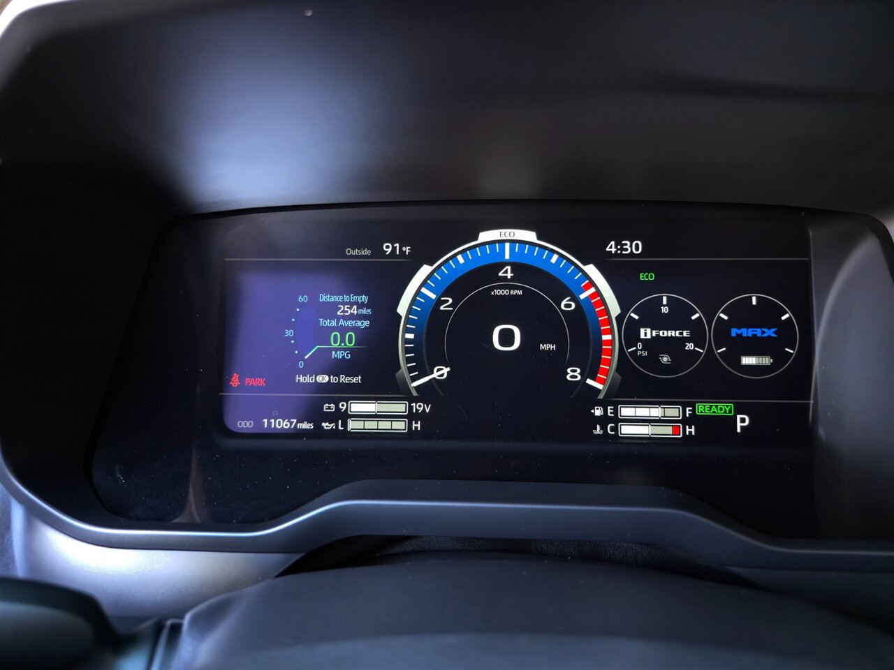 2025 Toyota Tundra Platinum CrewMax 6.5 4WD - Photo 18 - Mesa, AZ 85215