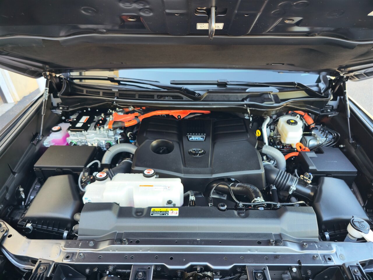 2025 Toyota Tundra Platinum CrewMax 6.5 4WD - Photo 45 - Mesa, AZ 85215