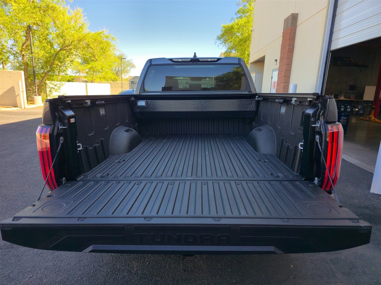 2025 Toyota Tundra Platinum CrewMax 6.5 4WD - Photo 43 - Mesa, AZ 85215