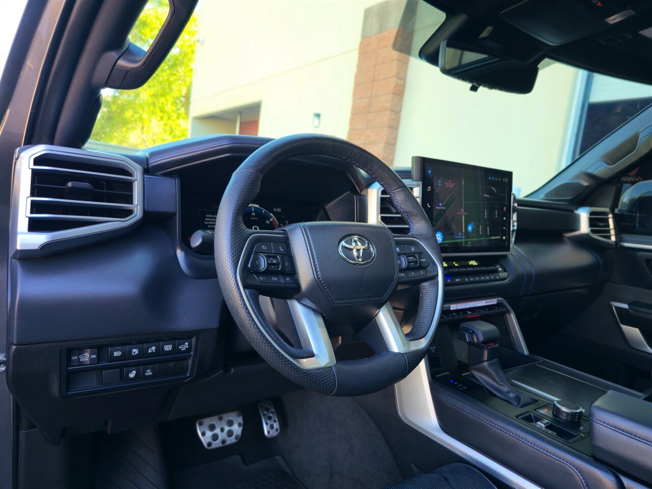 2025 Toyota Tundra Platinum CrewMax 6.5 4WD - Photo 17 - Mesa, AZ 85215