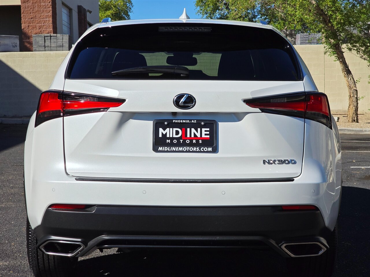 2020 Lexus NX 300 photo 3