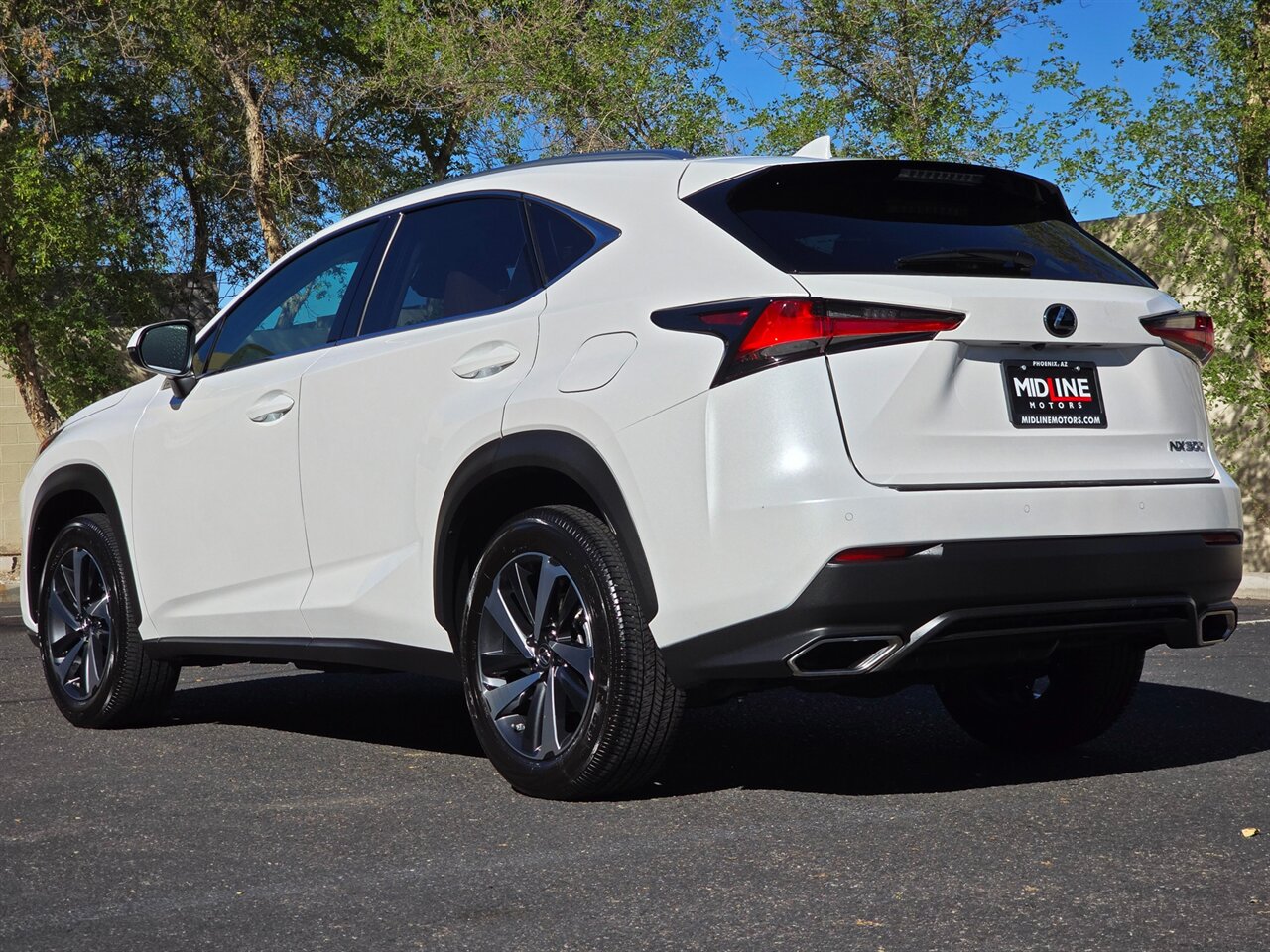 2020 Lexus NX 300 photo 2