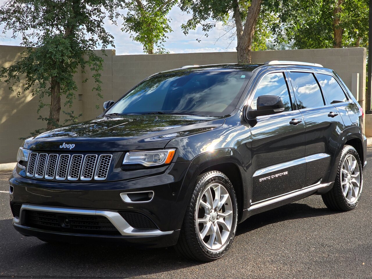 2015 Jeep Grand Cherokee Summit 4X4 5.7L V8 Hemi - Photo 5 - Mesa, AZ 85215