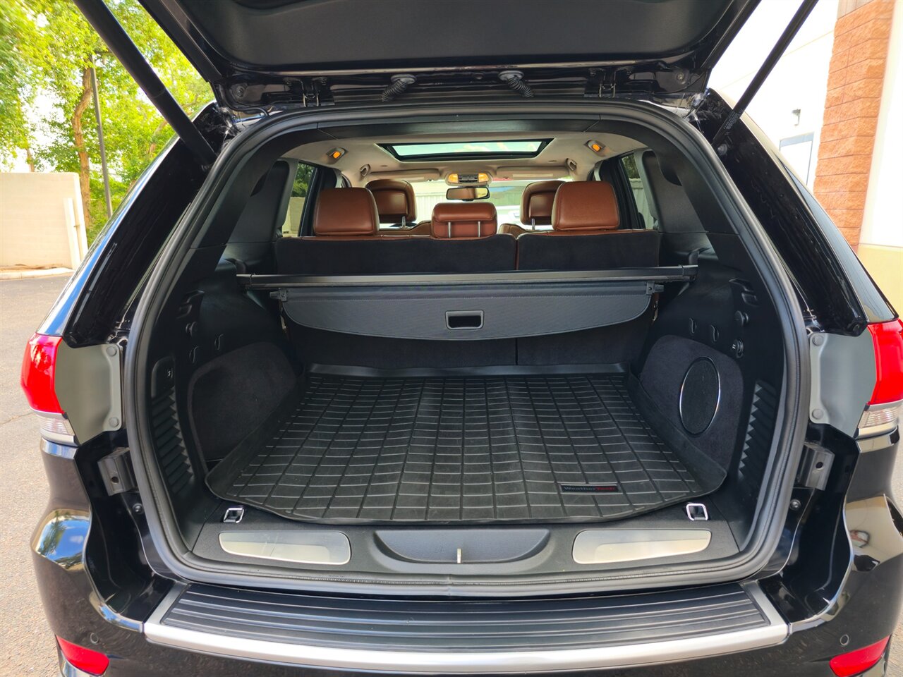 2015 Jeep Grand Cherokee Summit 4X4 5.7L V8 Hemi - Photo 38 - Mesa, AZ 85215