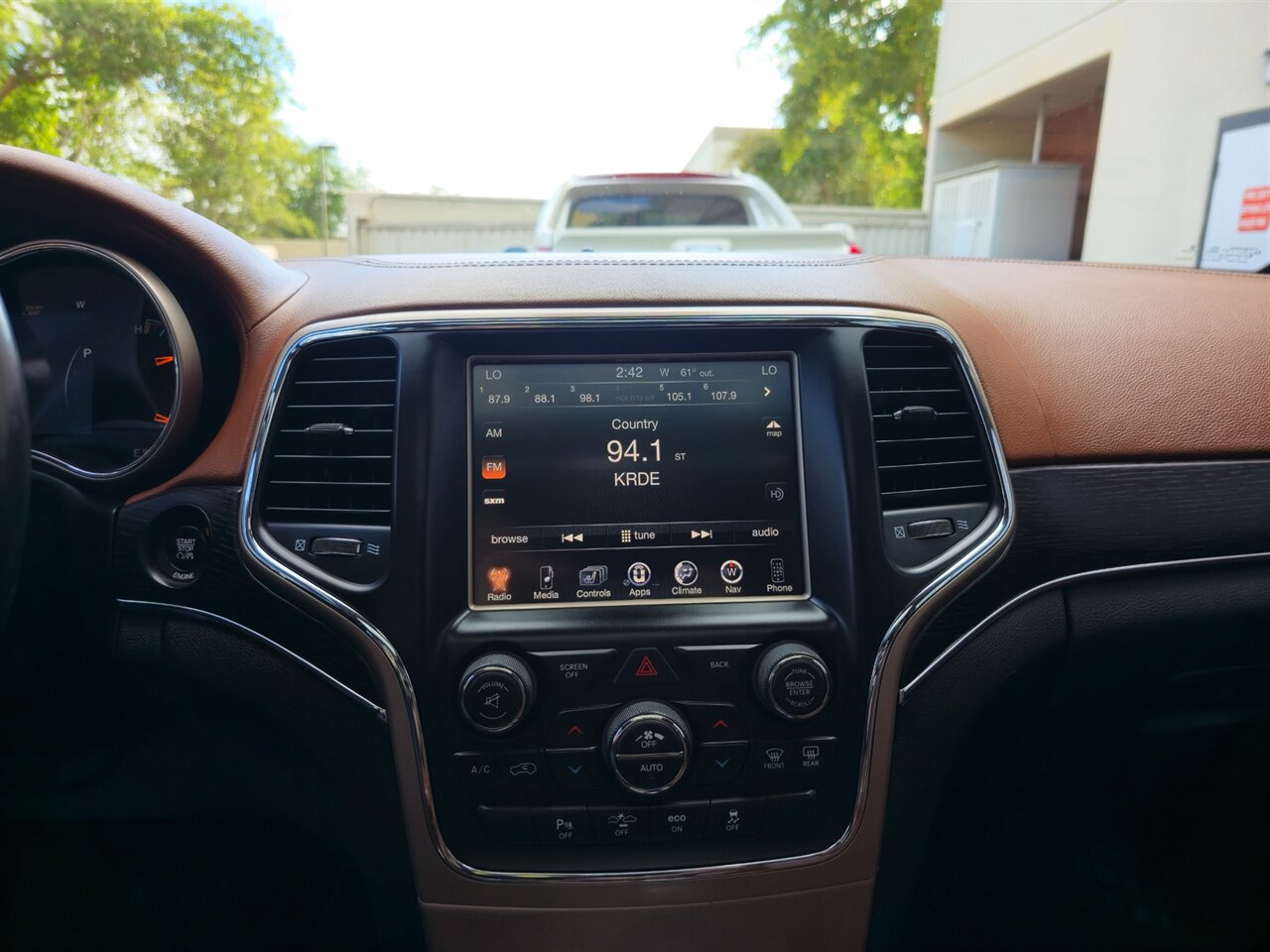 2015 Jeep Grand Cherokee Summit 4X4 5.7L V8 Hemi - Photo 19 - Mesa, AZ 85215