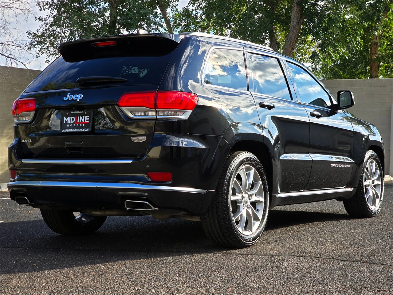 2015 Jeep Grand Cherokee Summit 4X4 5.7L V8 Hemi - Photo 9 - Mesa, AZ 85215