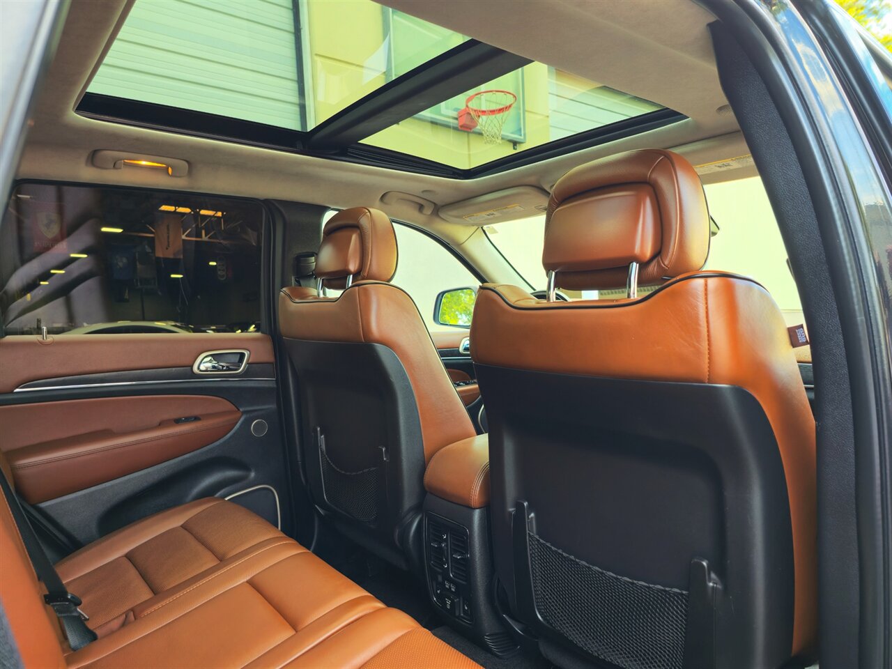 2015 Jeep Grand Cherokee Summit 4X4 5.7L V8 Hemi - Photo 37 - Mesa, AZ 85215