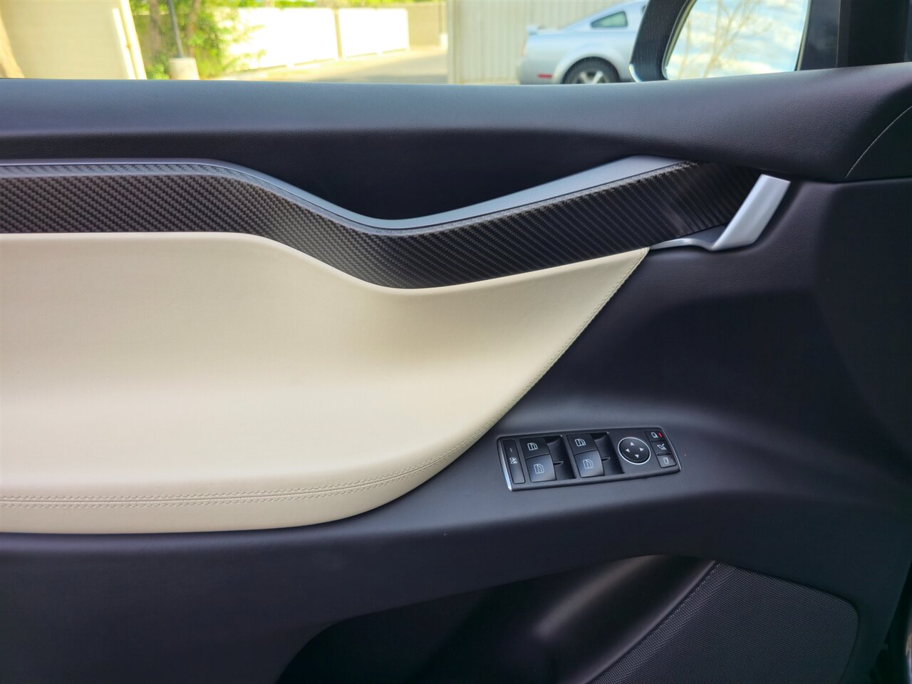 2018 Tesla Model X 75D - Photo 13 - Mesa, AZ 85215
