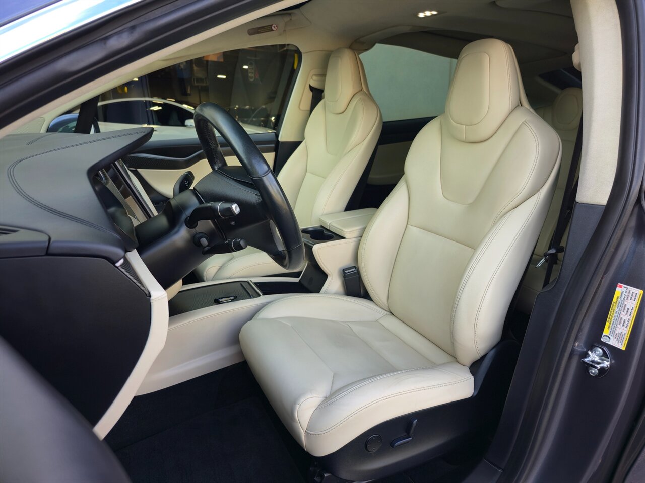 2018 Tesla Model X 75D - Photo 15 - Mesa, AZ 85215