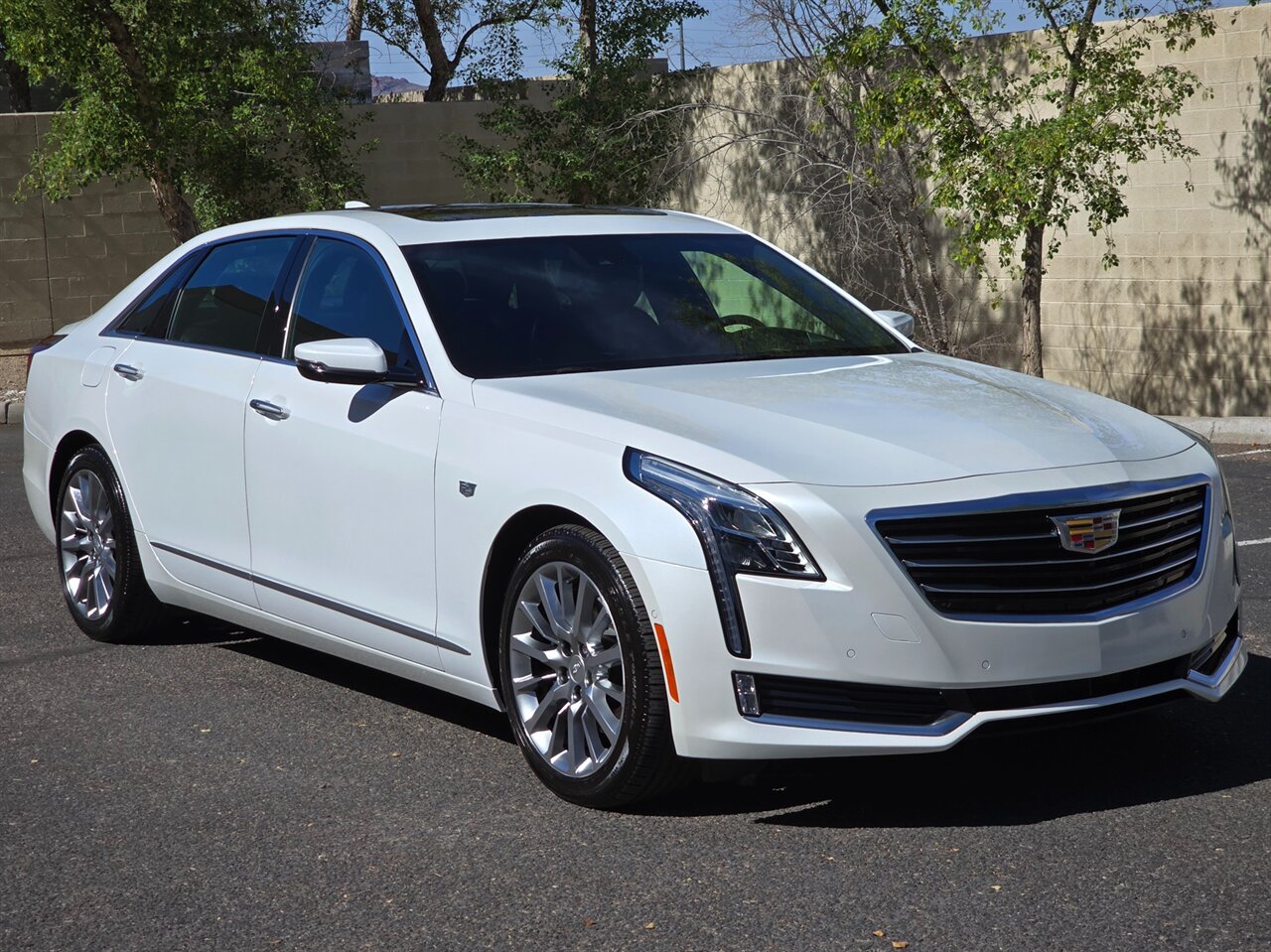 2017 Cadillac CT6 3.6L Premium Luxury AWD - Photo 2 - Mesa, AZ 85215