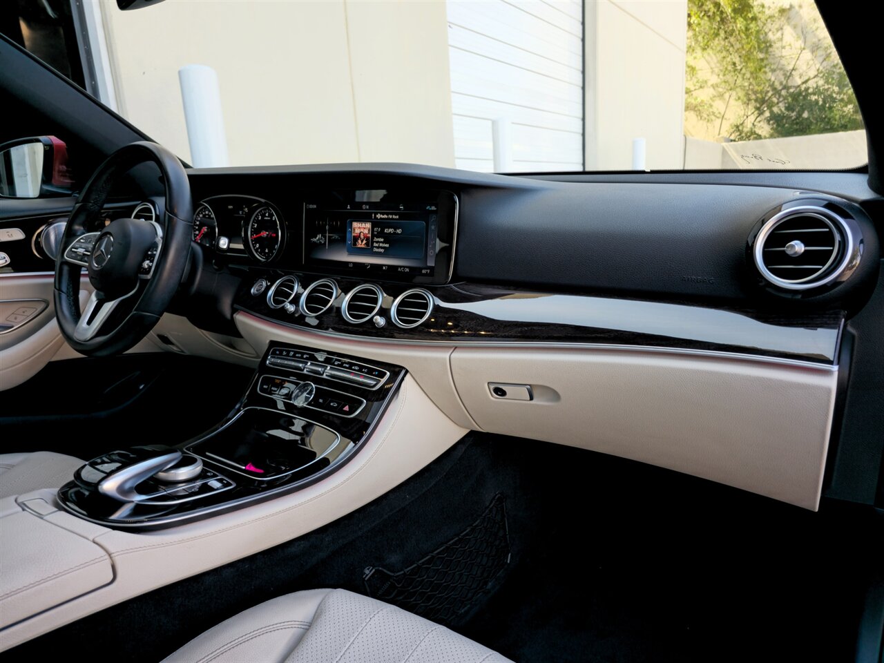 2019 Mercedes-Benz E 300   - Photo 25 - Mesa, AZ 85215