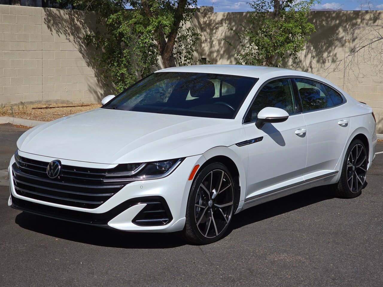 2022 Volkswagen Arteon SE R-Line   - Photo 6 - Mesa, AZ 85215