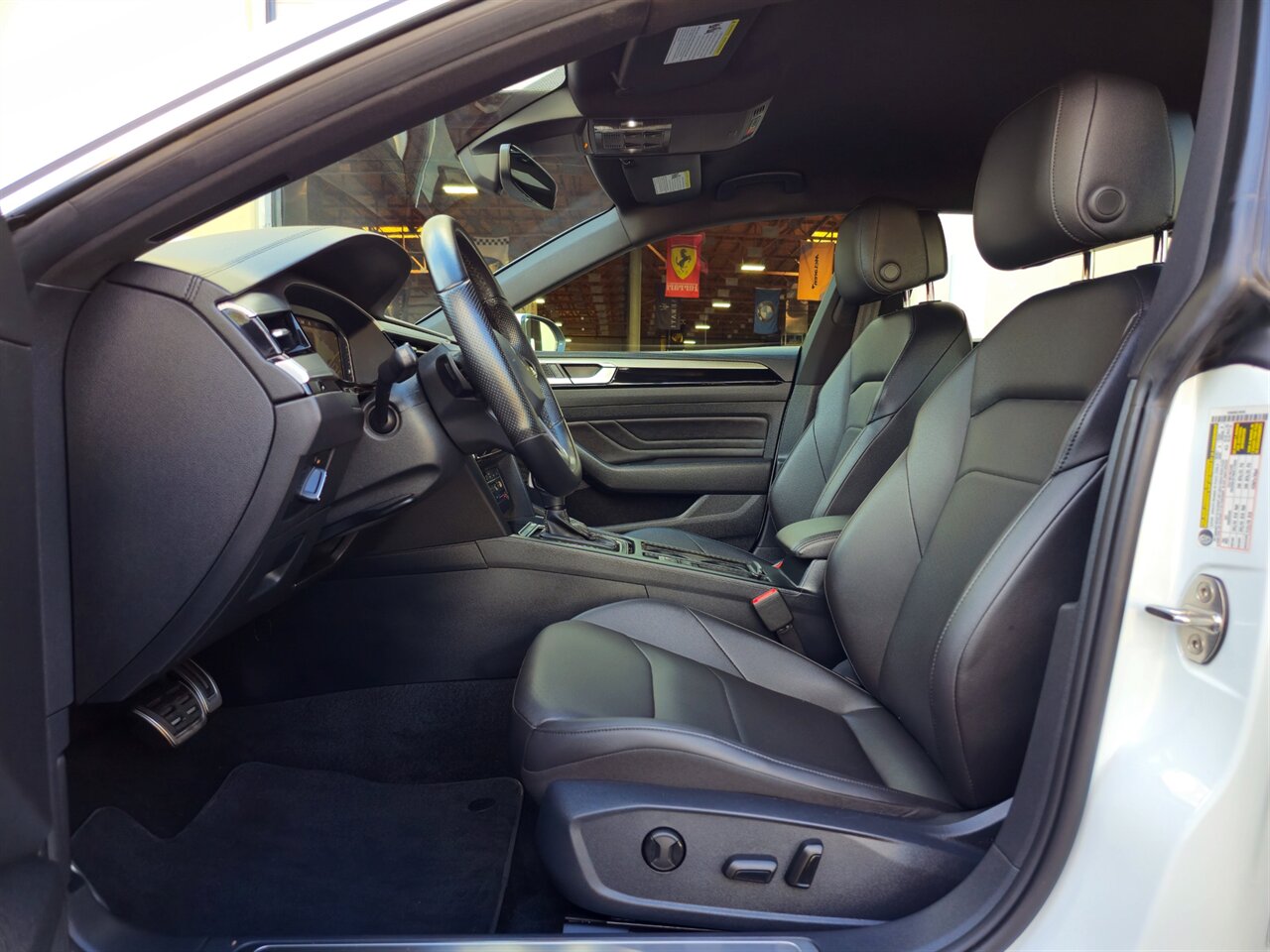 2022 Volkswagen Arteon SE R-Line   - Photo 14 - Mesa, AZ 85215