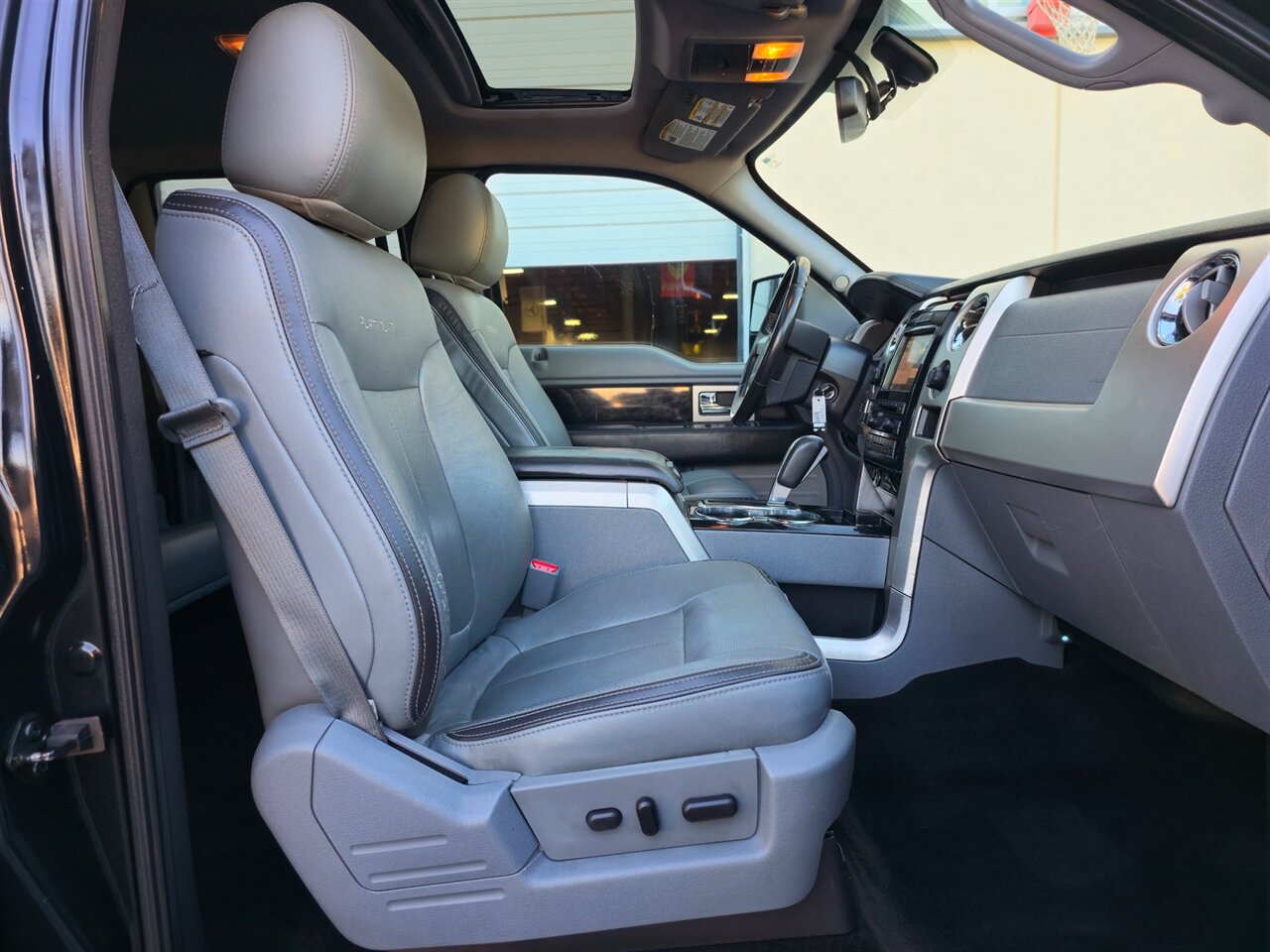 2012 Ford F-150 Platinum 4X4 - Photo 24 - Mesa, AZ 85215