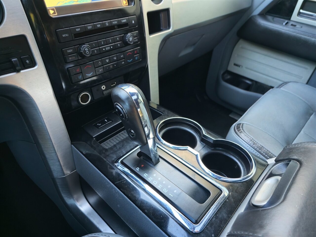 2012 Ford F-150 Platinum 4X4 - Photo 21 - Mesa, AZ 85215