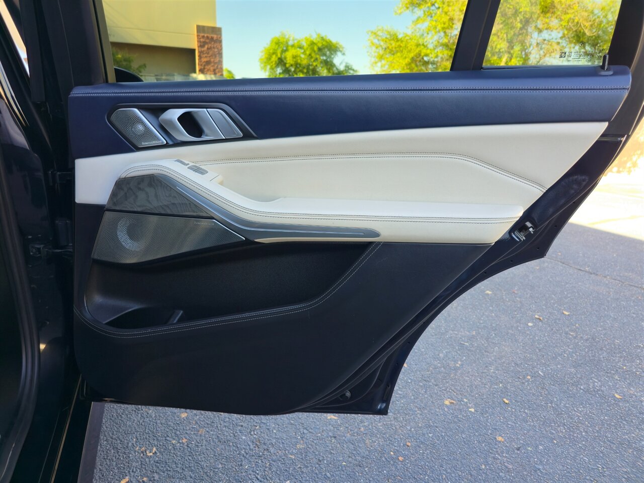 2019 BMW X7 xDrive50i - Photo 36 - Mesa, AZ 85215