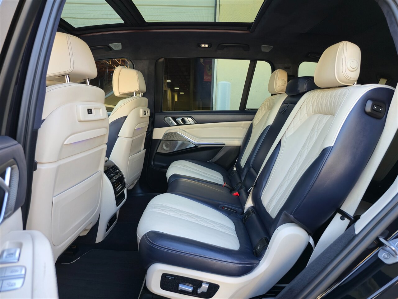 2019 BMW X7 xDrive50i - Photo 32 - Mesa, AZ 85215