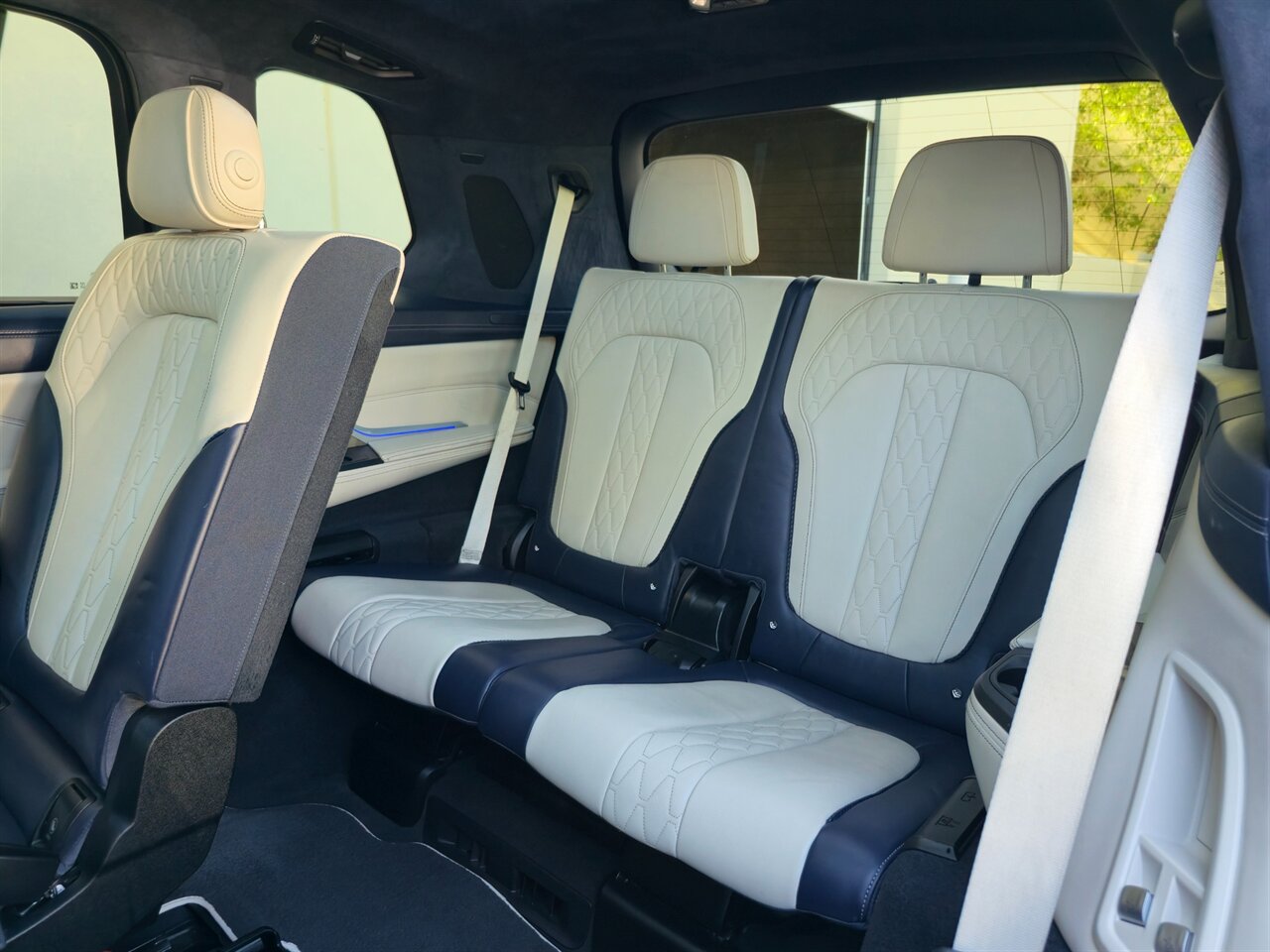 2019 BMW X7 xDrive50i - Photo 34 - Mesa, AZ 85215