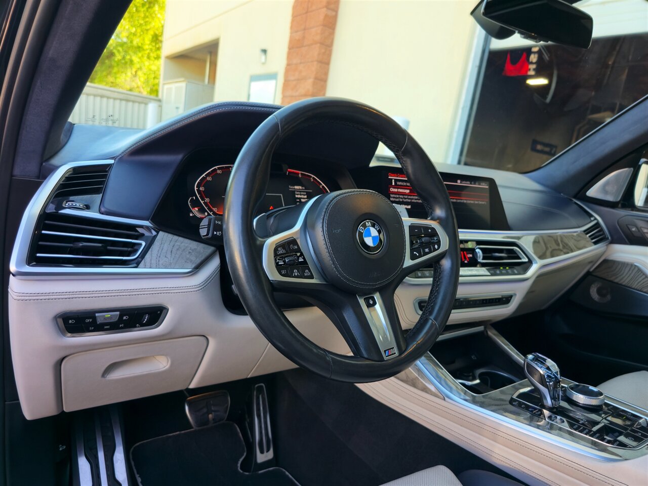 2019 BMW X7 xDrive50i - Photo 17 - Mesa, AZ 85215