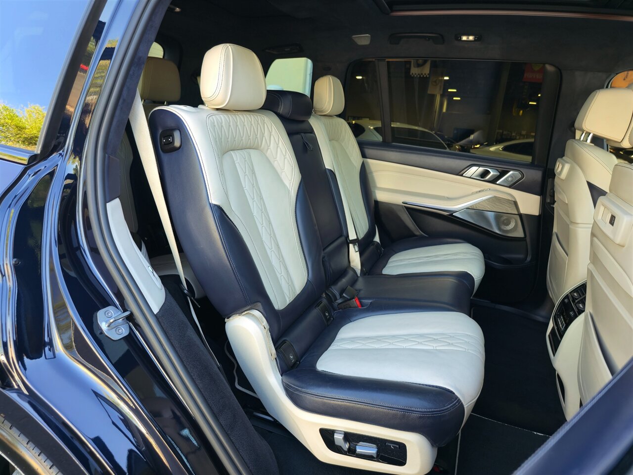 2019 BMW X7 xDrive50i - Photo 38 - Mesa, AZ 85215