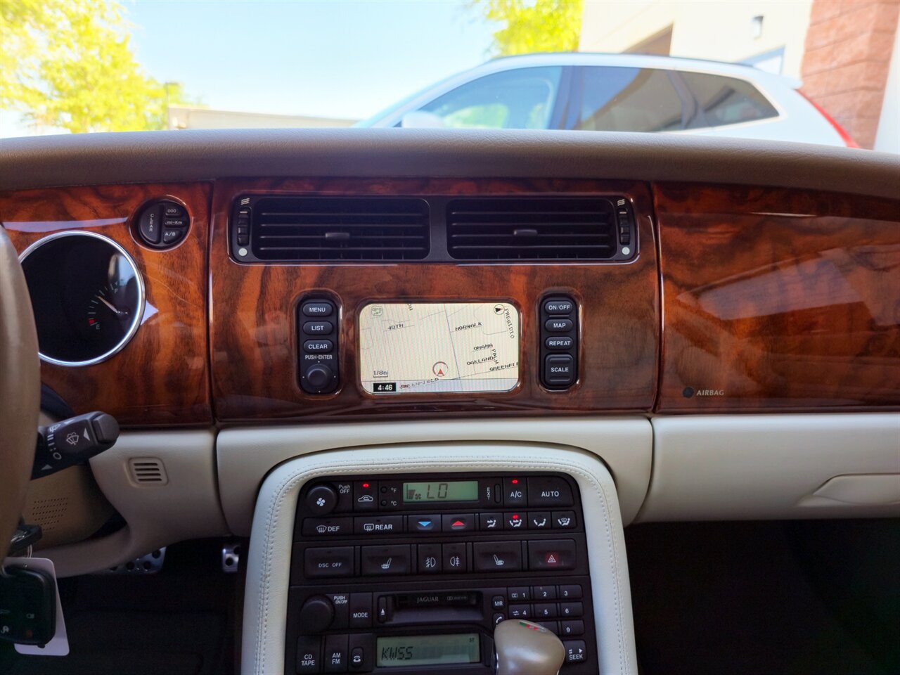 2005 Jaguar XKR Coupe   - Photo 19 - Mesa, AZ 85215