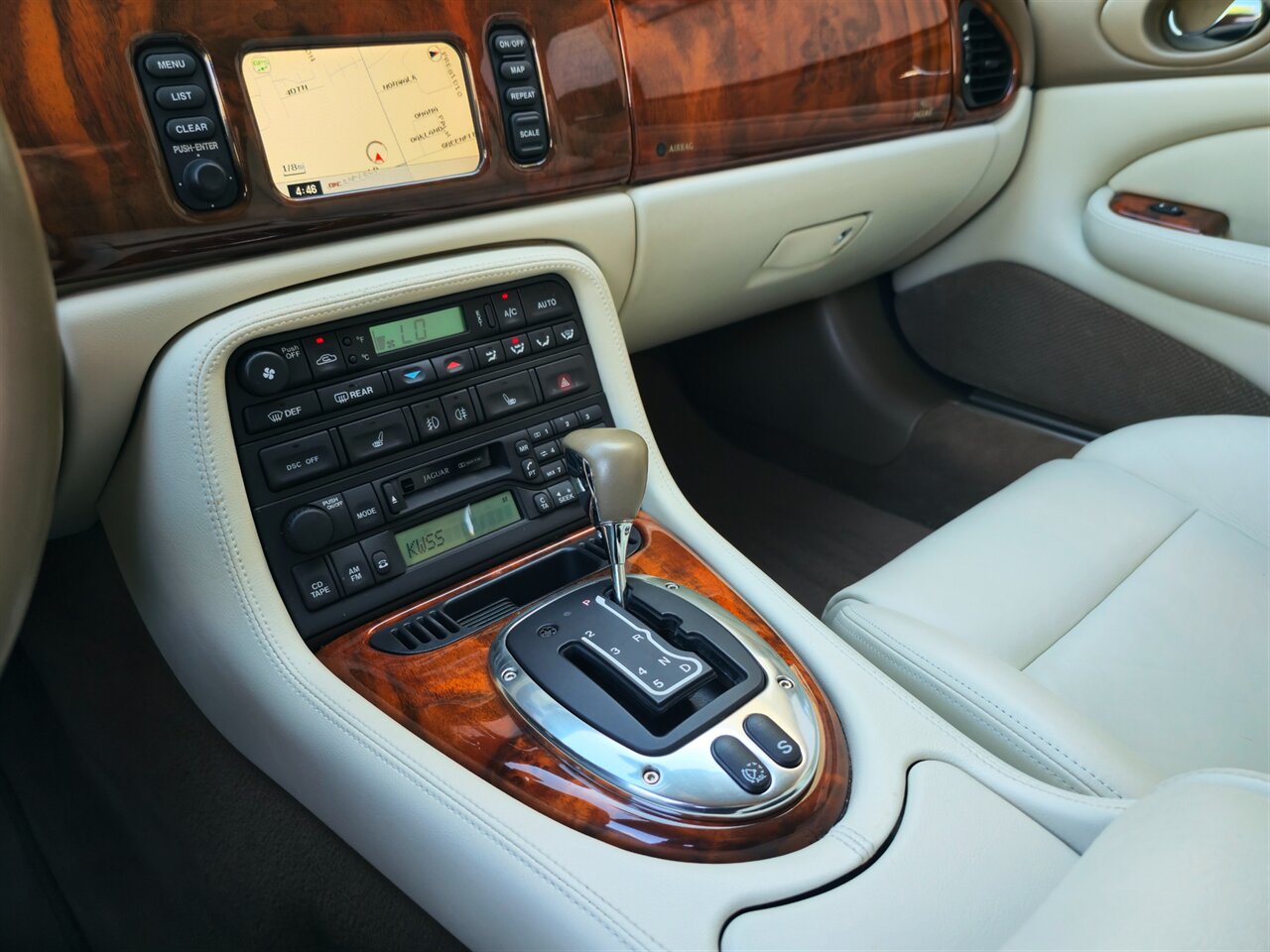 2005 Jaguar XKR Coupe   - Photo 20 - Mesa, AZ 85215
