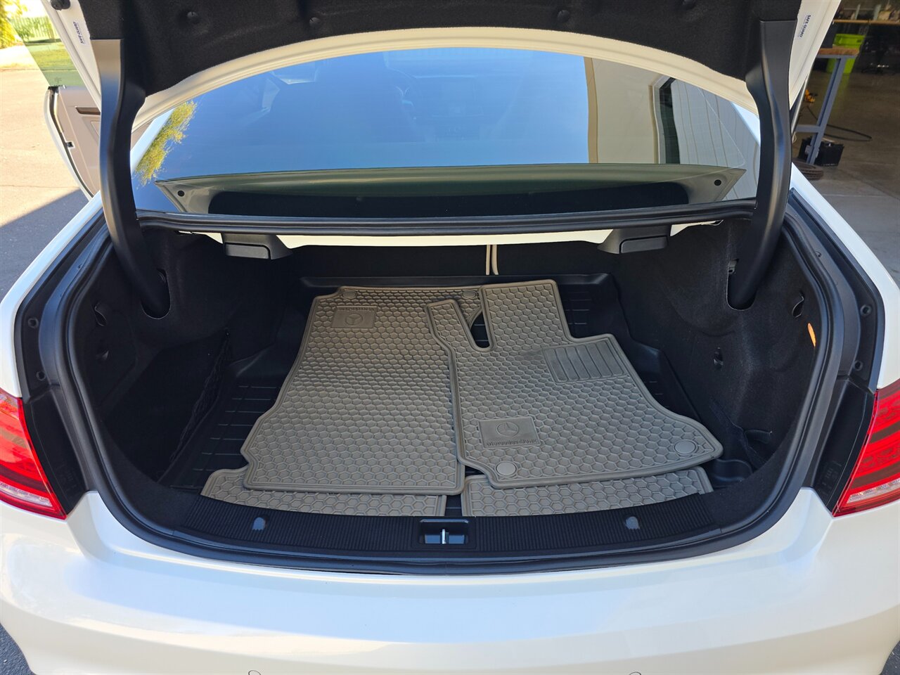 2015 Mercedes-Benz E 550 - Photo 29 - Mesa, AZ 85215
