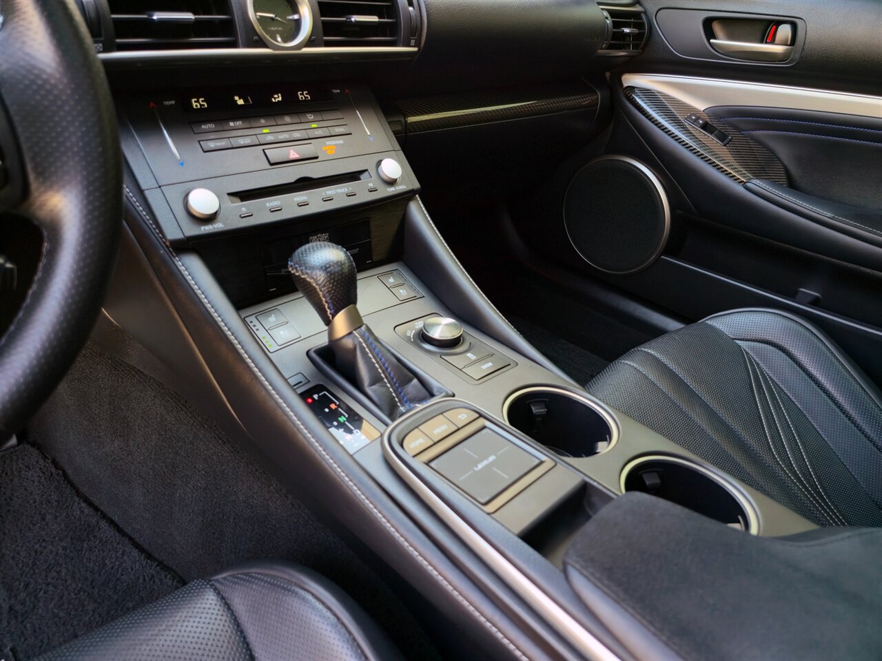 2015 Lexus RC F   - Photo 21 - Mesa, AZ 85215