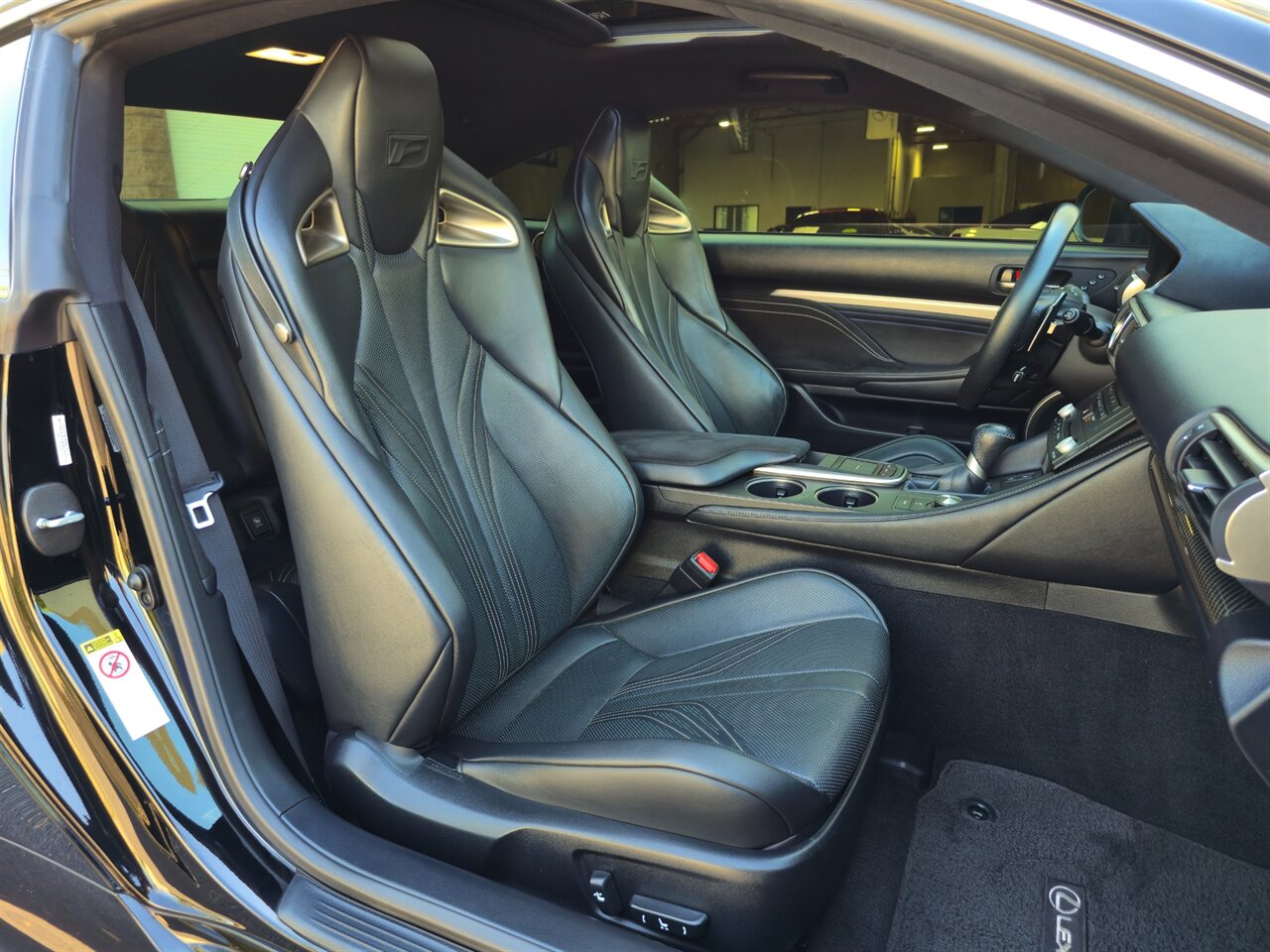 2015 Lexus RC F   - Photo 27 - Mesa, AZ 85215