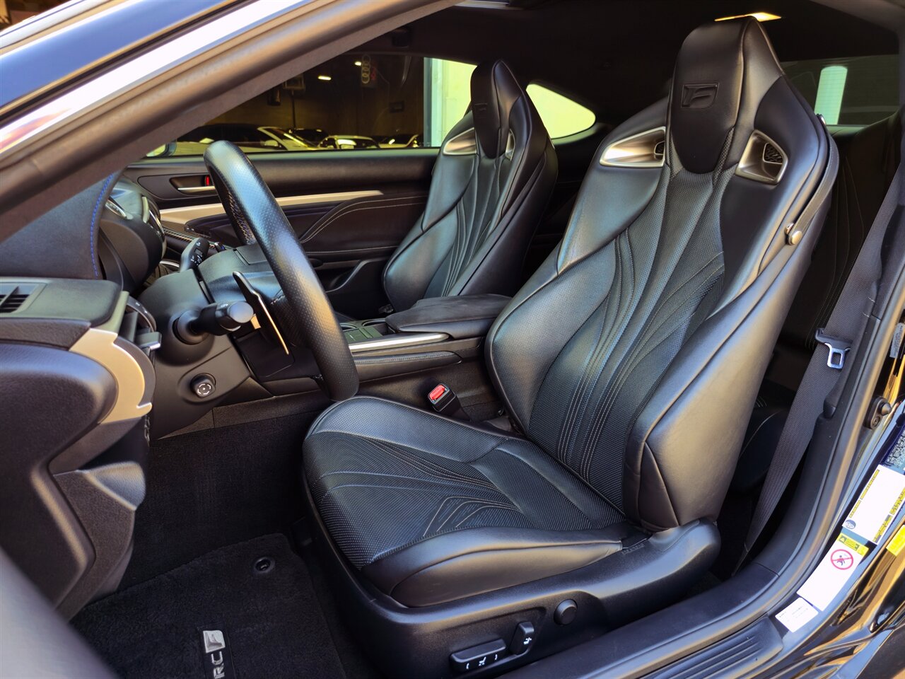 2015 Lexus RC F   - Photo 16 - Mesa, AZ 85215