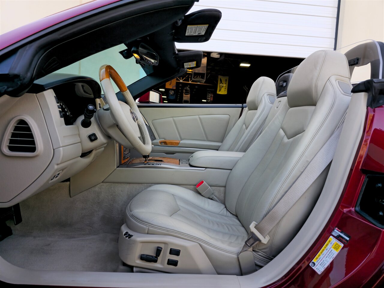2006 Cadillac XLR photo 15