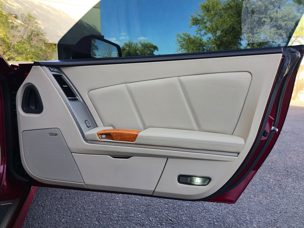 2006 Cadillac XLR photo 21