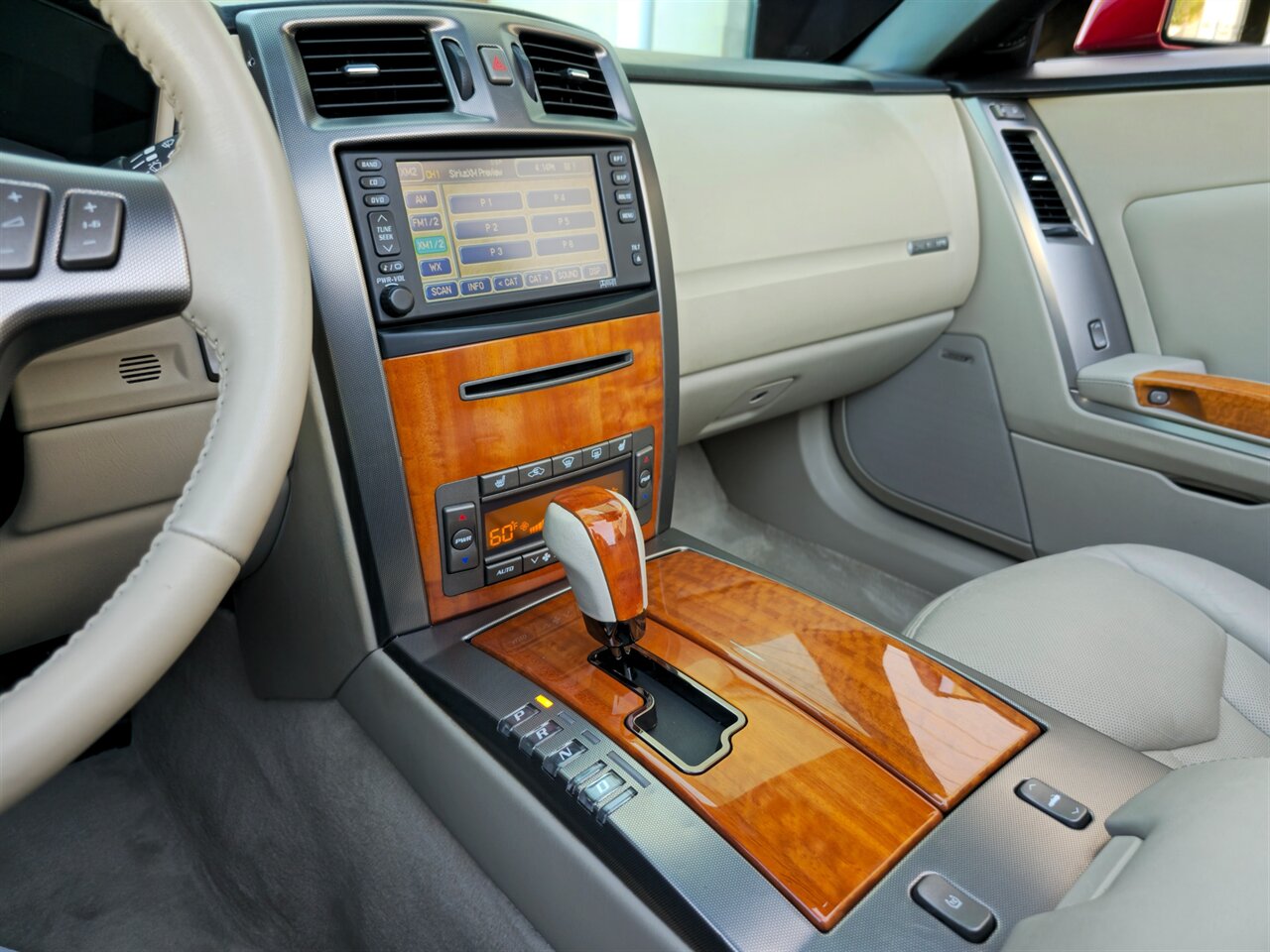 2006 Cadillac XLR photo 19