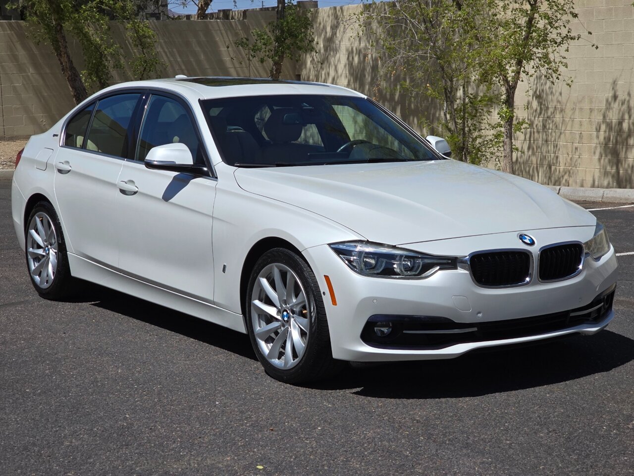 2017 BMW 330e iPerformance - Photo 2 - Mesa, AZ 85215