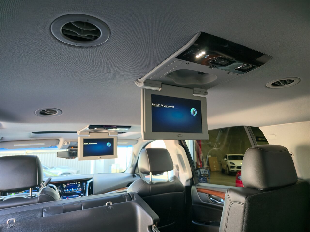2016 Cadillac Escalade ESV Luxury Collection - Photo 34 - Mesa, AZ 85215