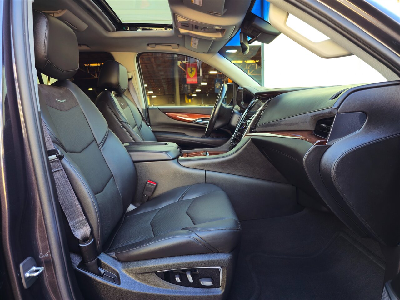 2016 Cadillac Escalade ESV Luxury Collection - Photo 25 - Mesa, AZ 85215
