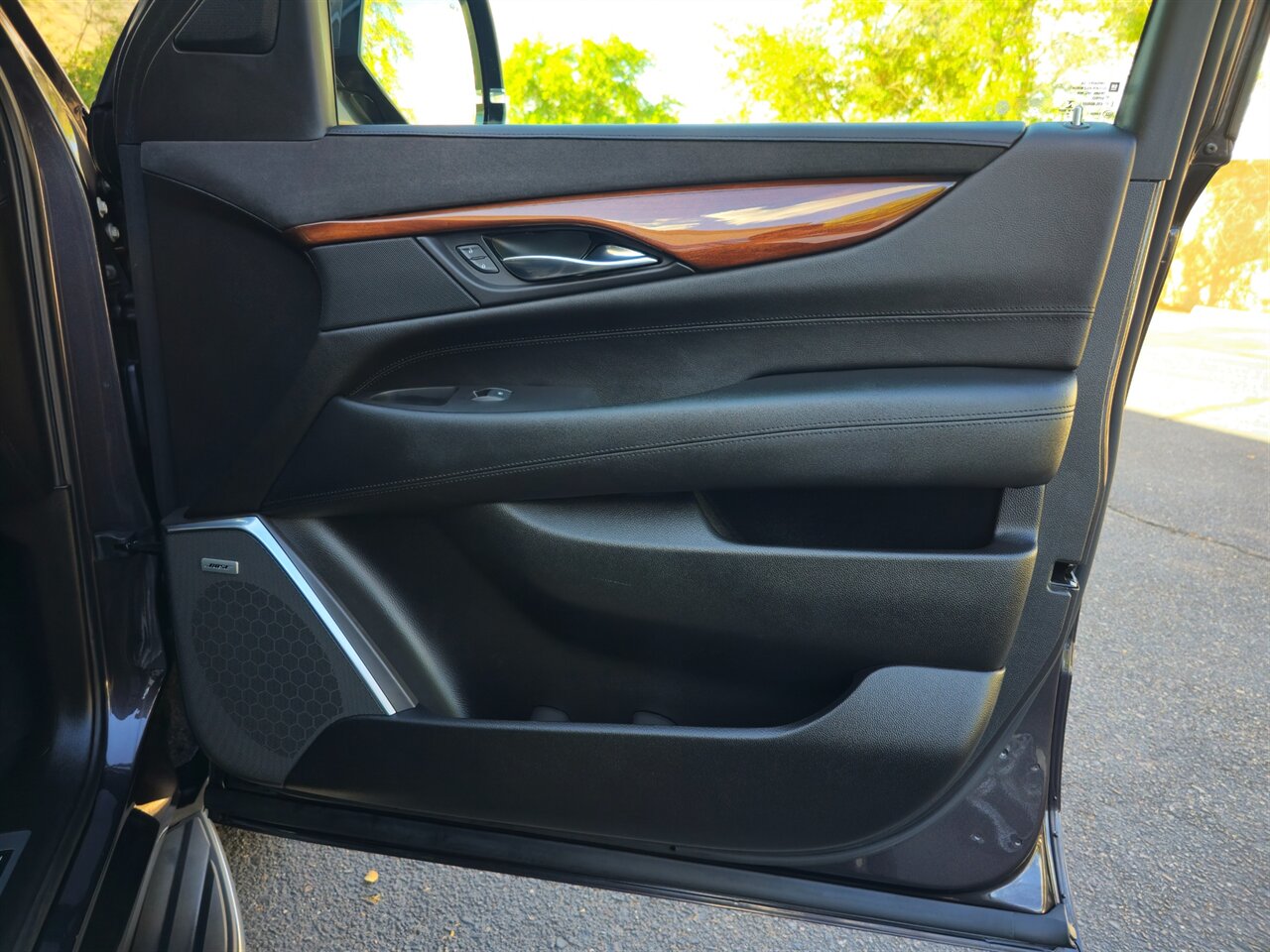 2016 Cadillac Escalade ESV Luxury Collection - Photo 23 - Mesa, AZ 85215