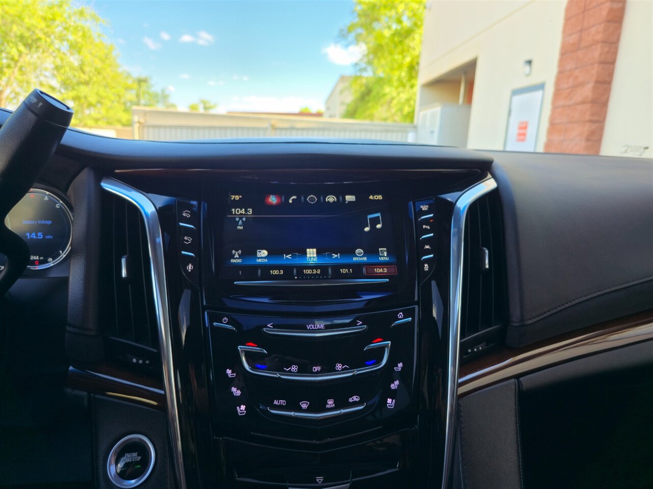 2016 Cadillac Escalade ESV Luxury Collection - Photo 20 - Mesa, AZ 85215