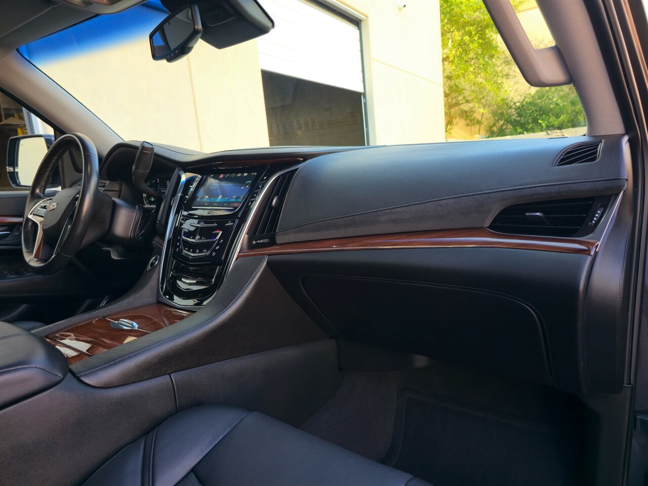 2016 Cadillac Escalade ESV Luxury Collection - Photo 27 - Mesa, AZ 85215
