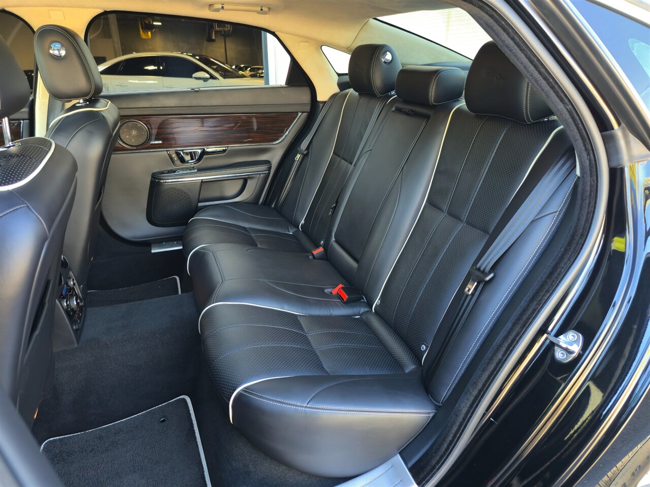 2014 Jaguar XJL Portfolio - Photo 33 - Mesa, AZ 85215