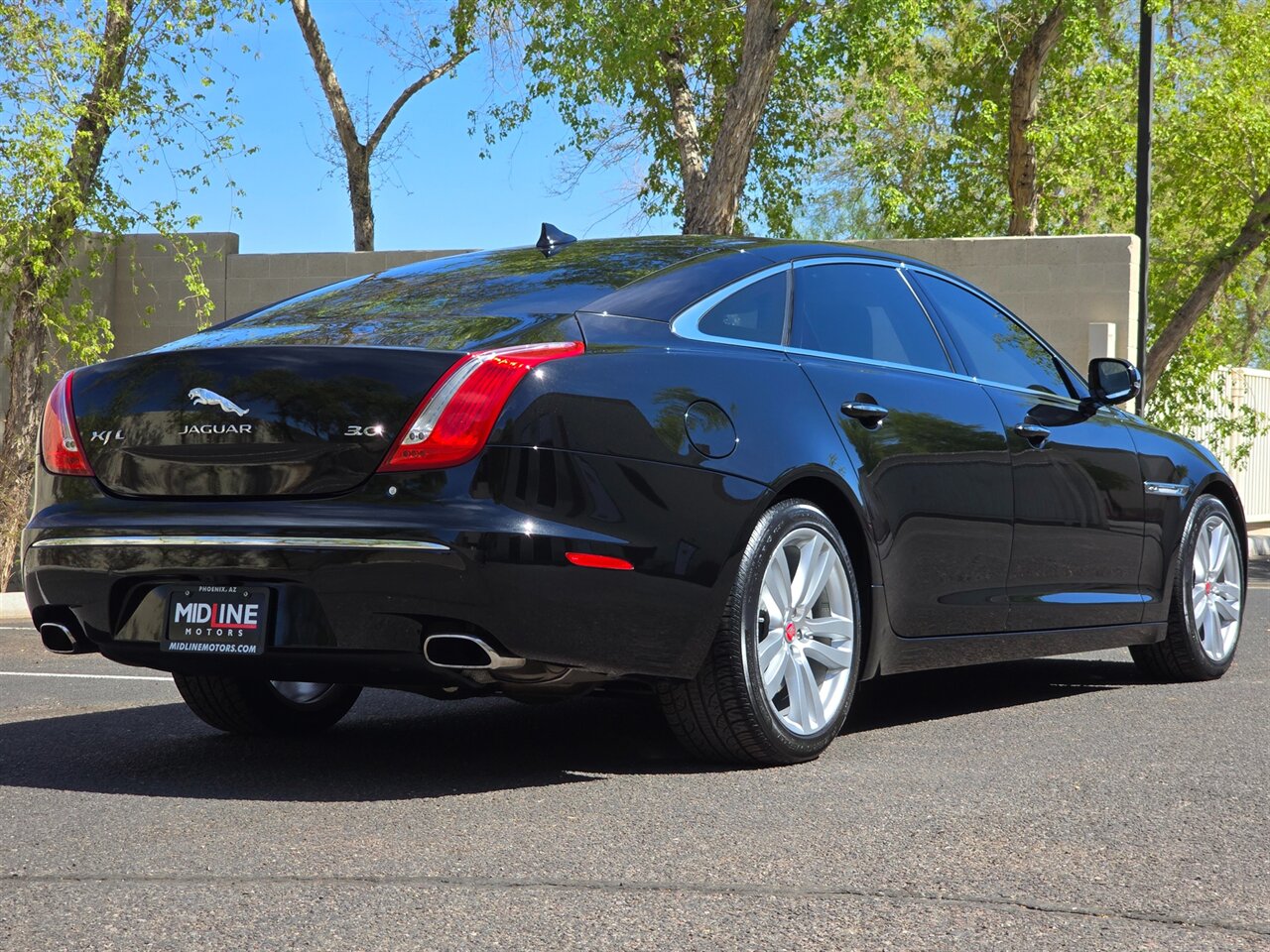 2014 Jaguar XJL Portfolio - Photo 10 - Mesa, AZ 85215